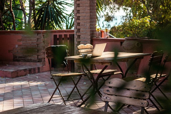 Le manuel ultime du télétravailleur zen – édition bien-être